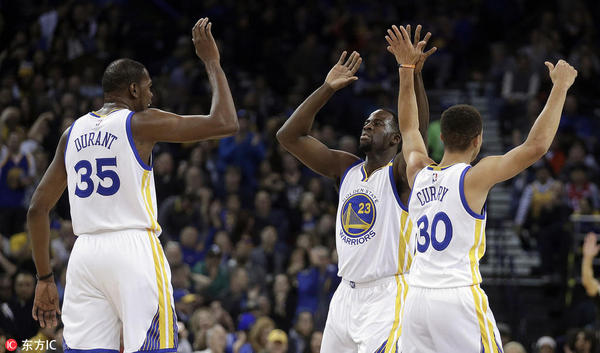  坎宁安准三双活塞加时险胜火箭结束连败